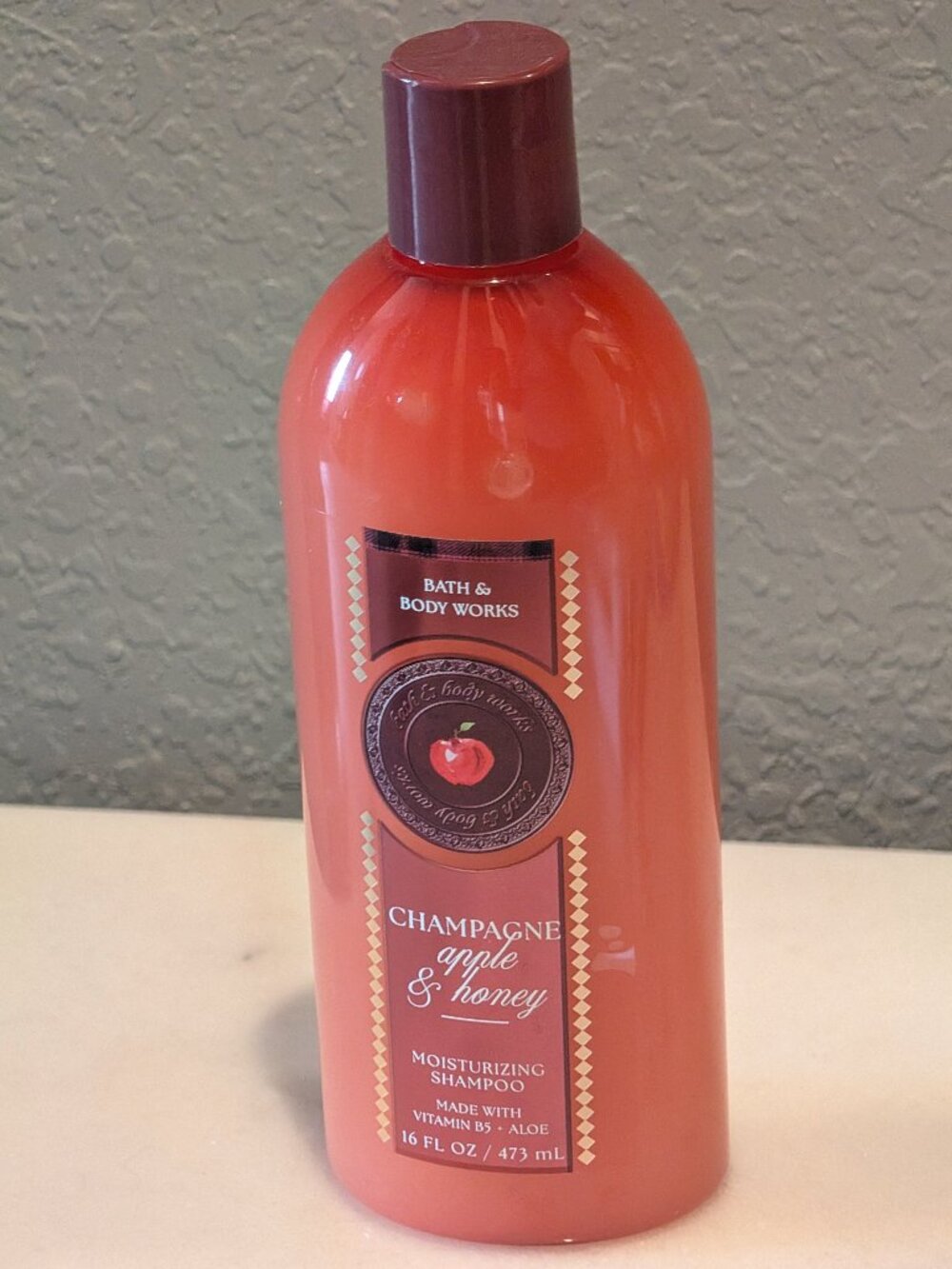 Bath & Body Works Champagne Apple & Honey Moisturizing 16 FL OZ Shampoo